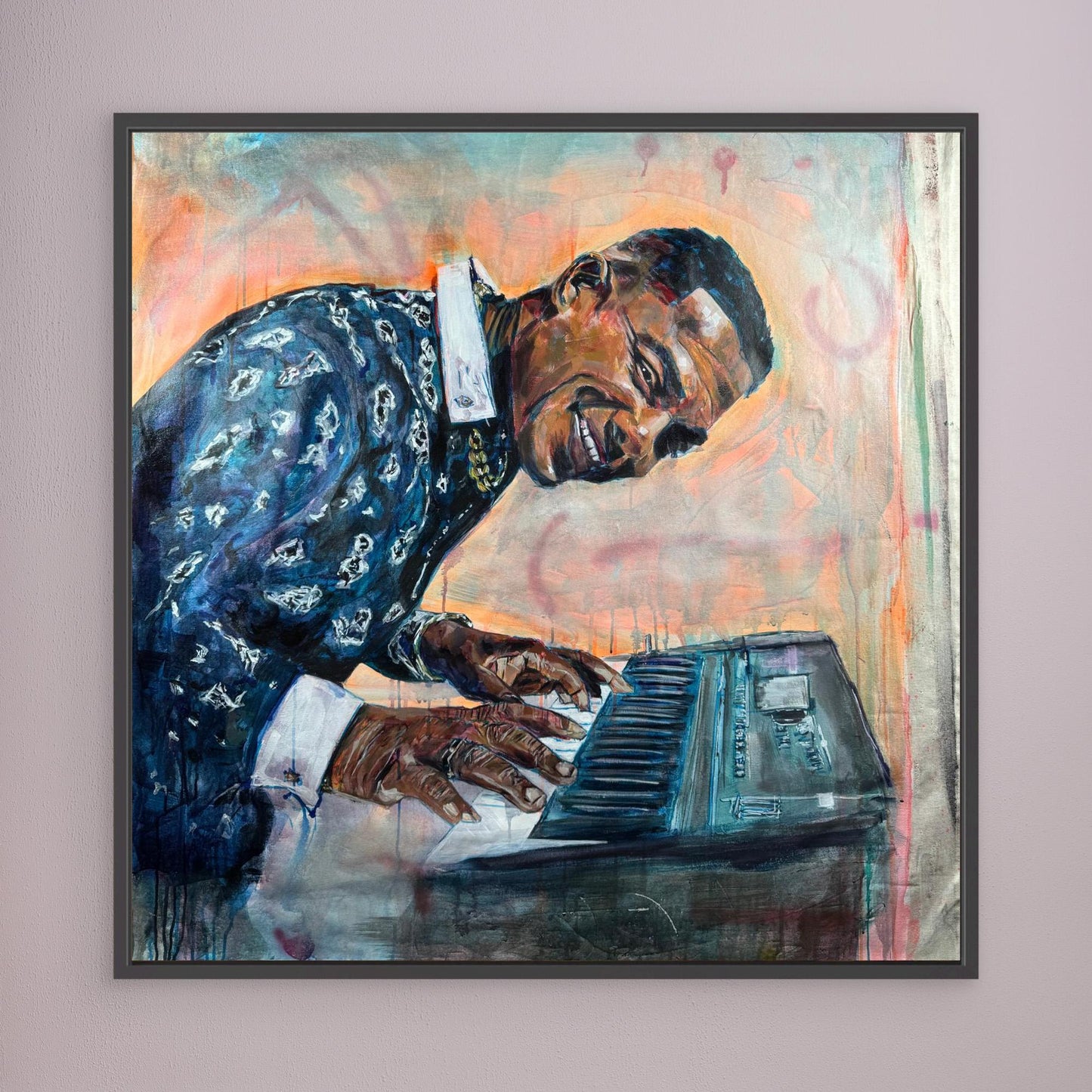 MANOLITO Y SU TRABUCO canvas print with black frame displayed on gray wall