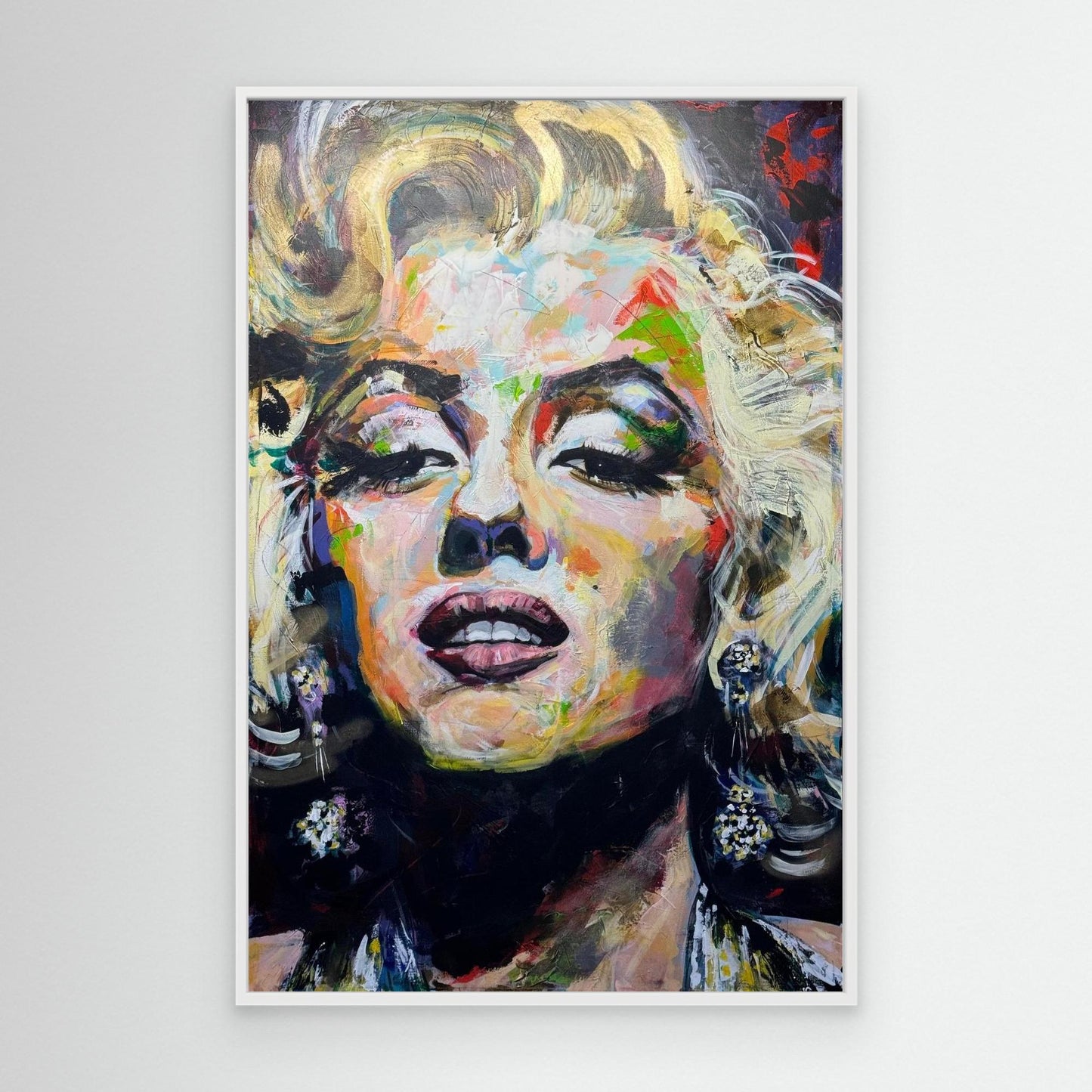 MARILYN MONROE 1 canvas print hanging on gray wall